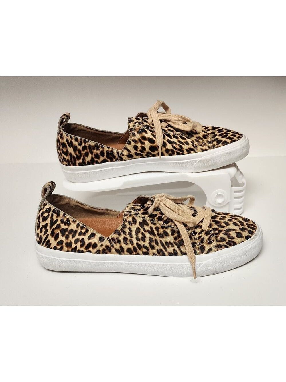 Lucky Brand Dansbey Cheetah Print Casual Sneakers Shoes Color Brown Size US 7.5M - Picture 4 of 15